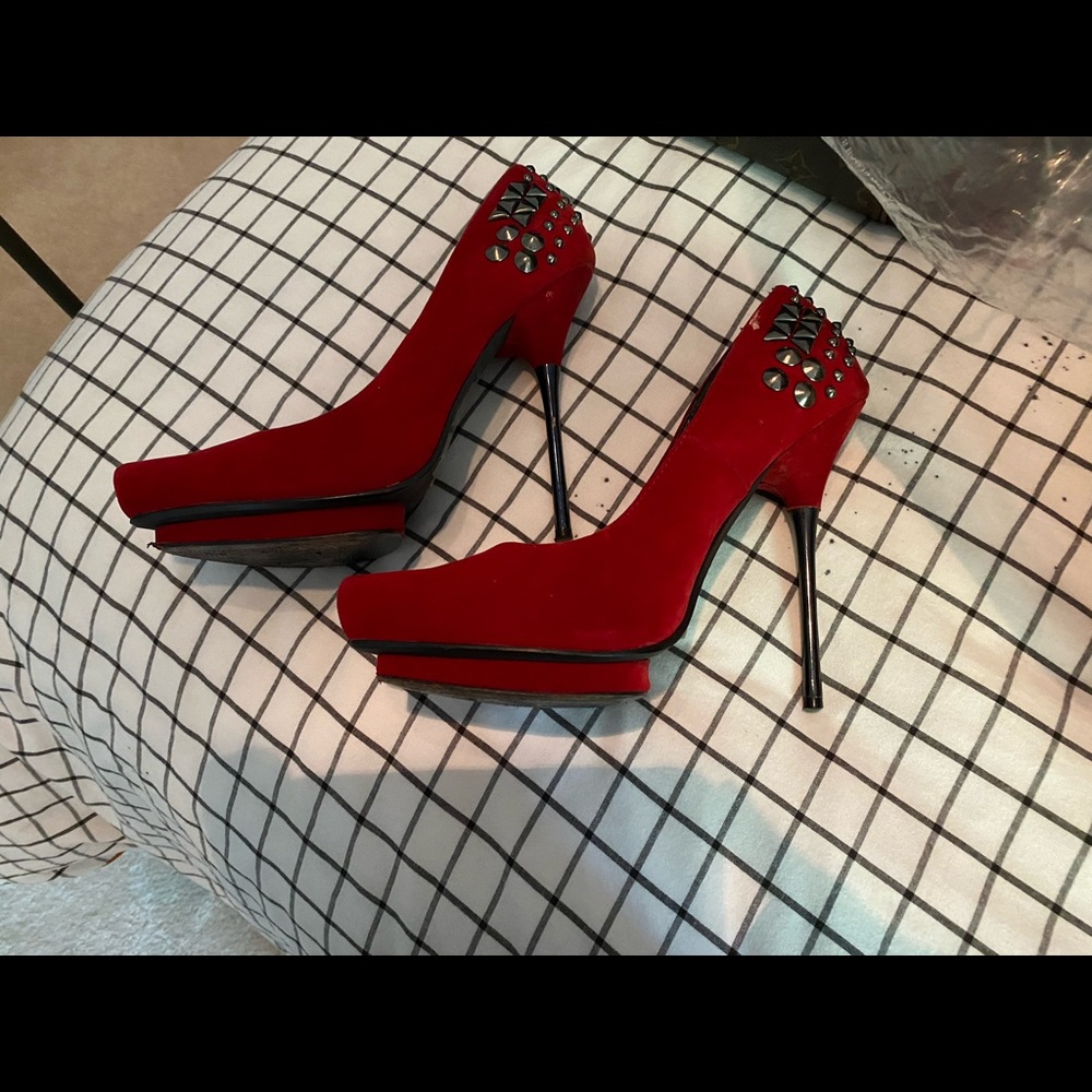 Red High Heels Bakers size 7